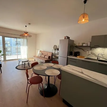 Appartamento 48 M2 Neuf 150m De La A307 *